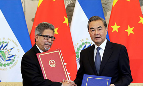 China llama a Estados Unidos a frenar su hegemonía